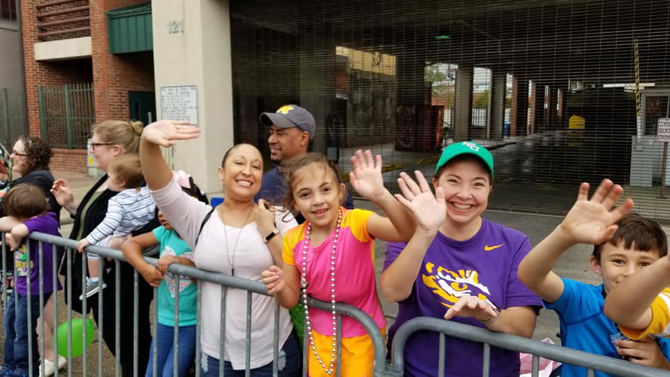 crowd at Krewe des Chiens